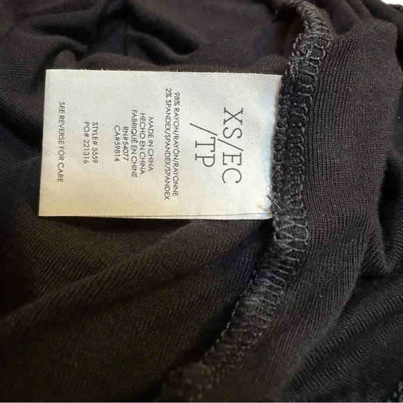 Cabi Relax Escape Tee #5559 navy - Picture 5 of 5